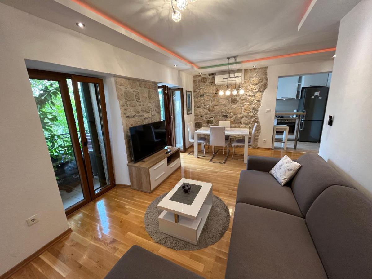Apartment Old Town Ivo Макарска Экстерьер фото